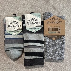 Women's Premium Wool Crew Socks - Gray and Black - 3 Pair  NWT